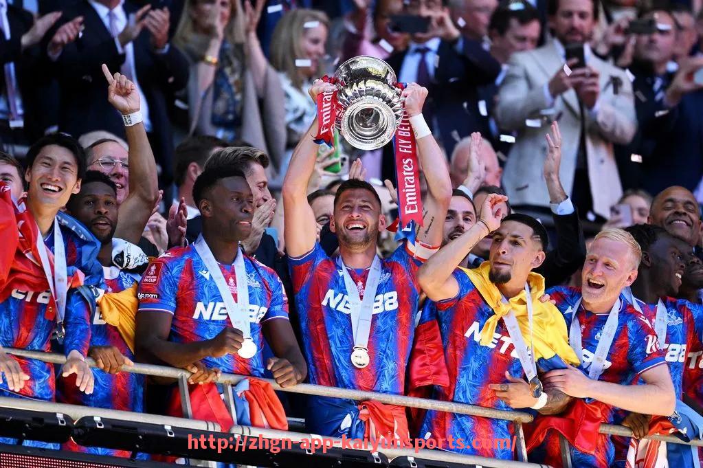 开云体育app下载-法甲外援在赛季竞争环境下的表现对比与趋势解读