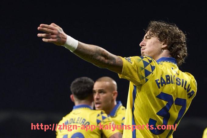 开云体育app下载-英超没落的球队及其原因分析