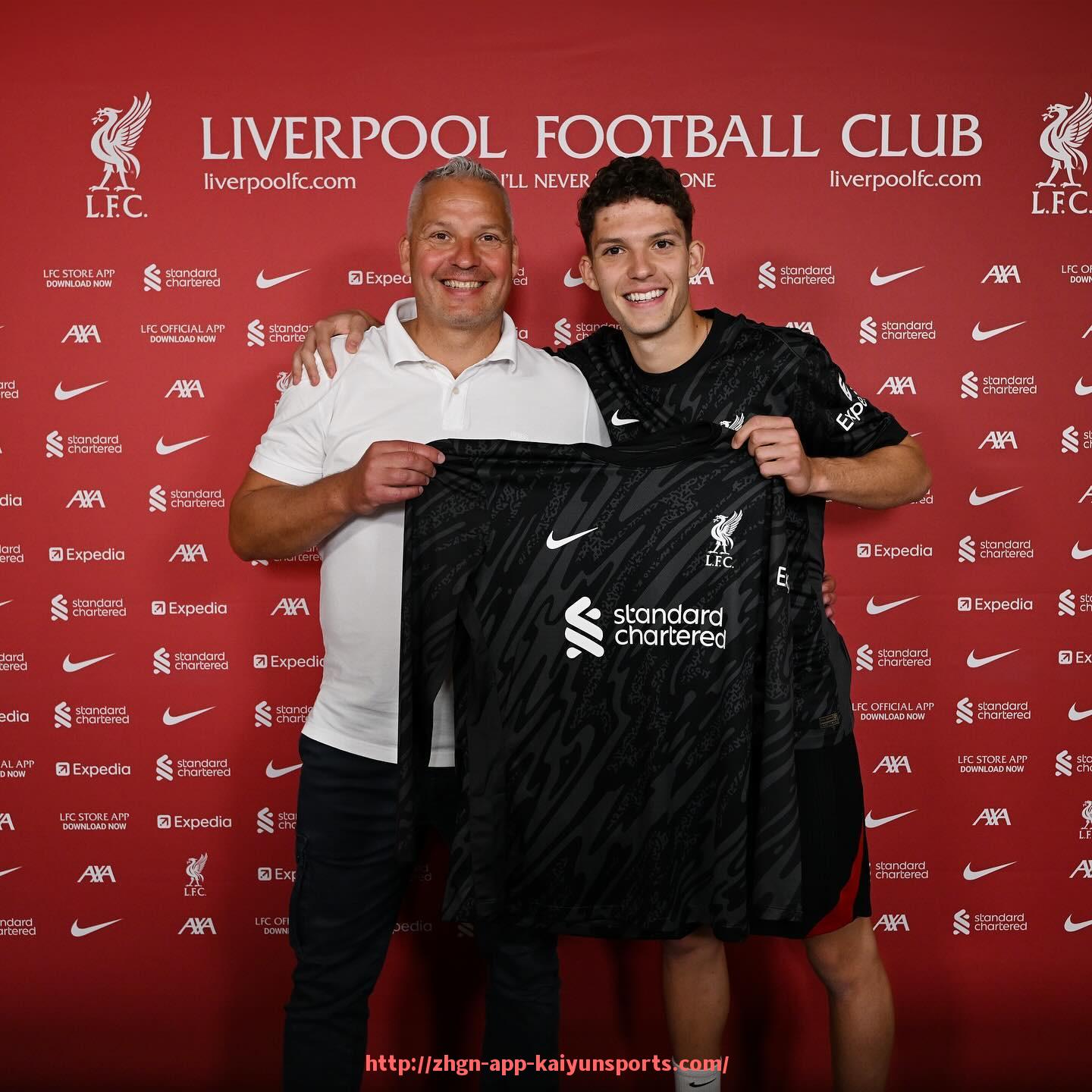 开云体育app下载-世俱杯弹幕内容如何界定违规？审核标准及封禁机制解析