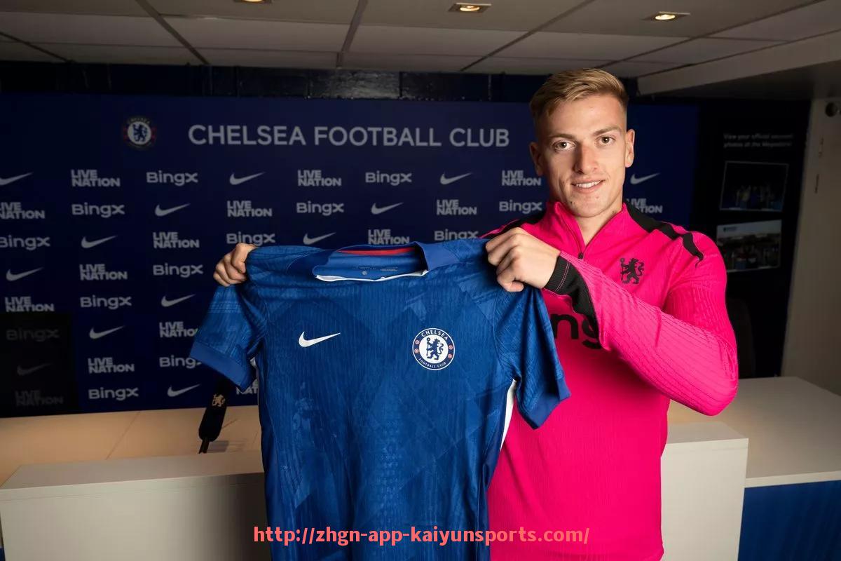 开云体育app下载-世俱杯慢动作集锦回顾，细节还原比赛关键瞬间的精彩表现