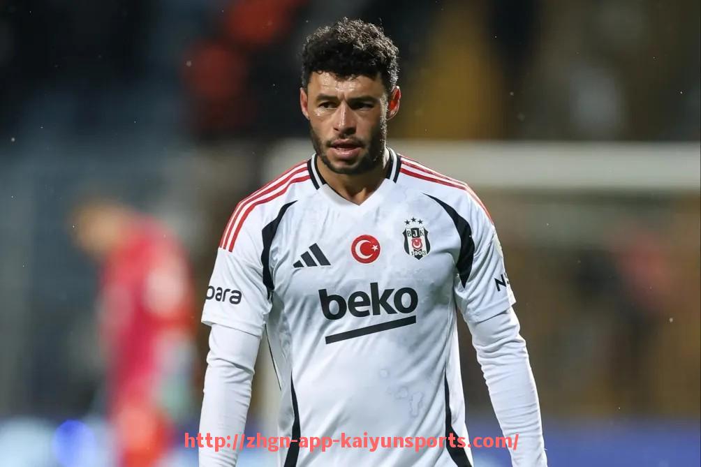 开云体育app下载-世俱杯控球战术核心中场球员盘点与进攻节奏控制能力分析