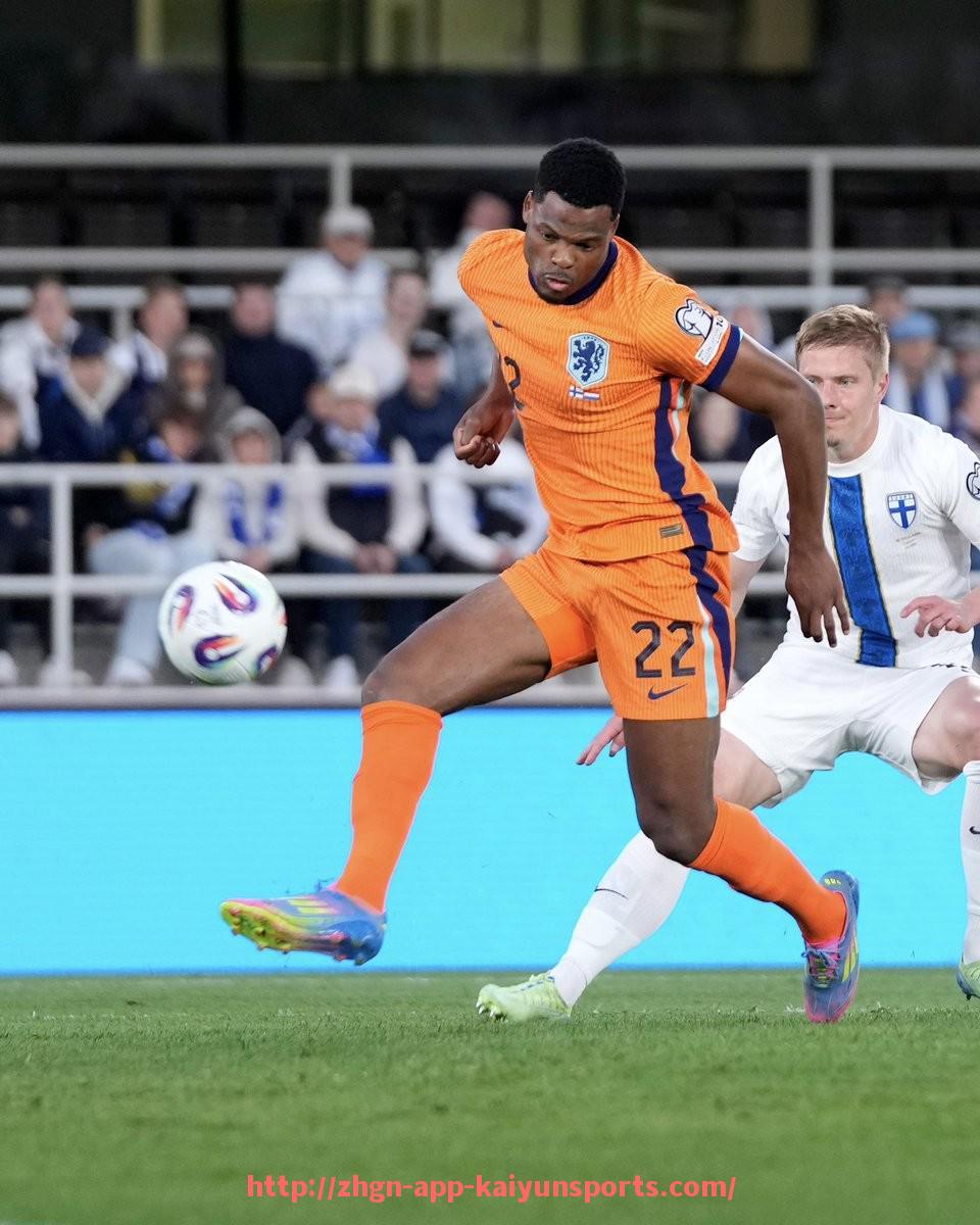 开云体育app下载-英超职业球员攻读大学课程的可行性与典型案例